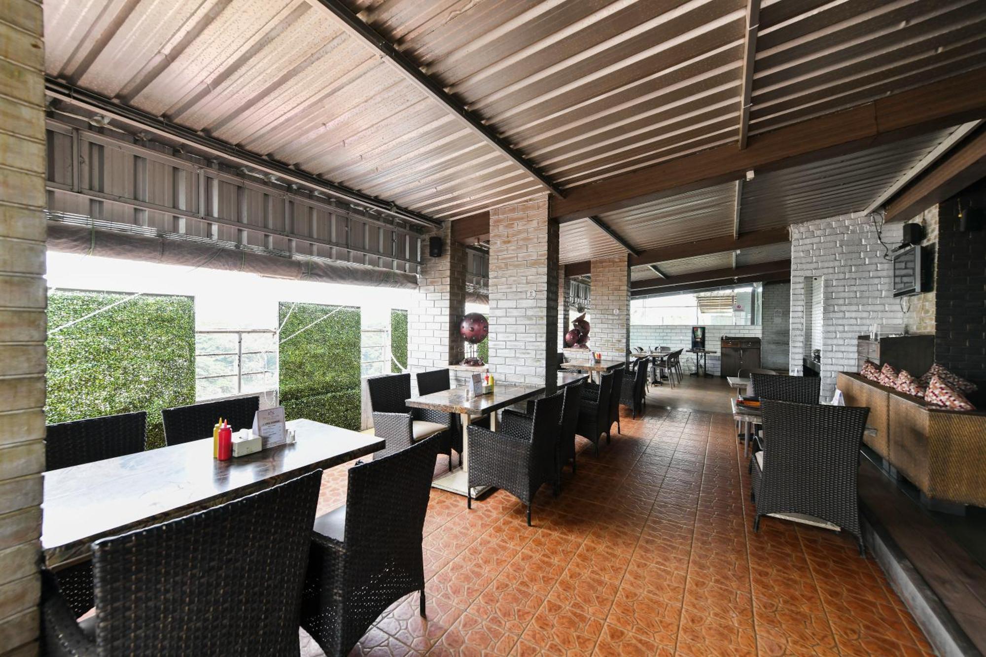 Hotel Roopa Mysore Buitenkant foto