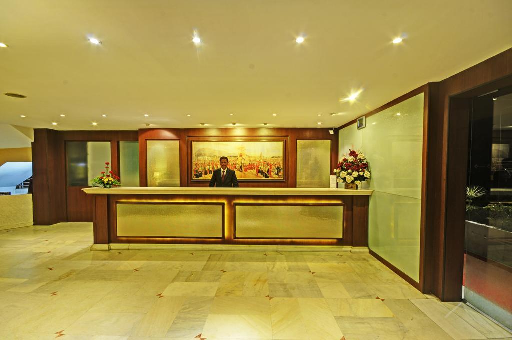 Hotel Roopa Mysore Buitenkant foto